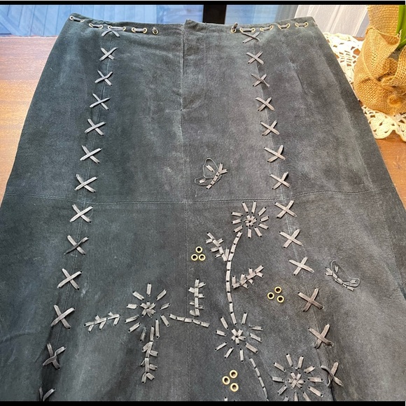For Joseph suede black skirt with extra design with leather, studs size 12 - Picture 5 of 15